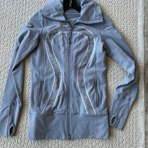 LULULEMON - zip up jacket